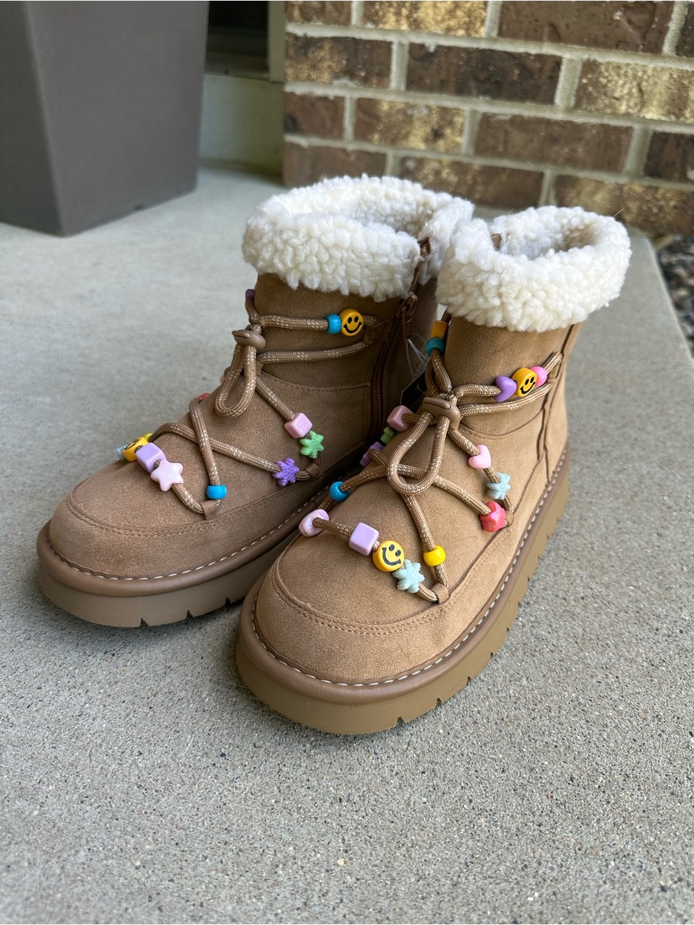 Cat & Jack Girls Fawn Beaded Boots NWT